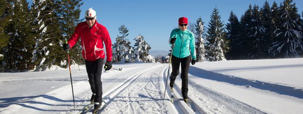 Die blau markierten Loipen bieten gute Übungsmöglichkeiten für Einsteiger.