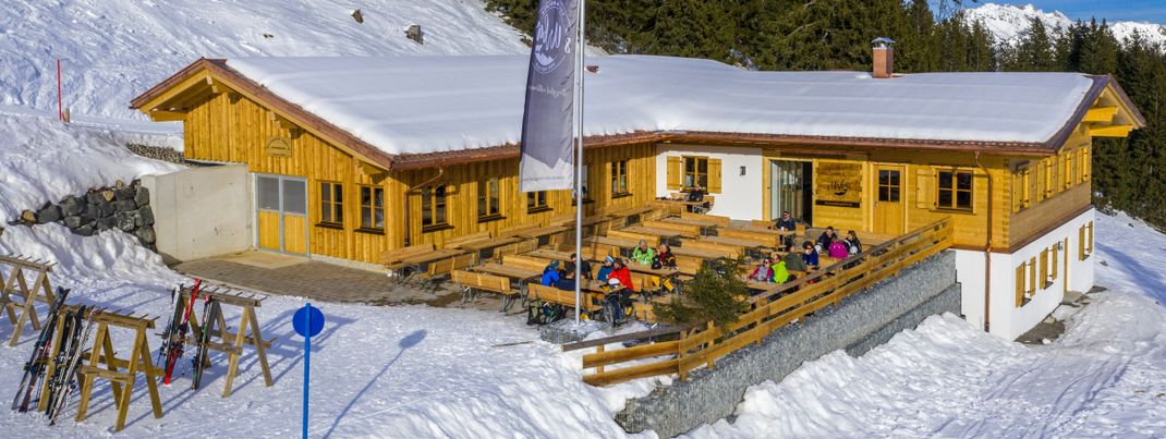 Die Schwendhütte am Fellhorn erstrahlt seit der Wintersaison 2019/2020 in neuem Glanz.