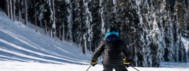 With 61 runs, the resort offers a wide variety of terrain for both beginners and experienced skiers.