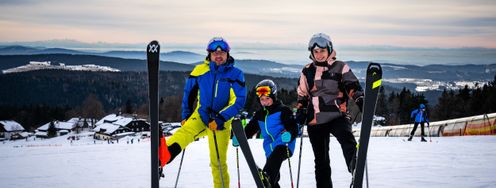 Mitterdorf ist ein Skigebiet für die ganze Familie und bietet ein vielfältiges Angebot an Pisten und Attraktionen.