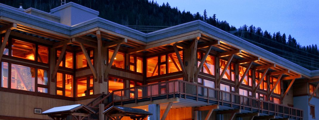 Monashee Lodge