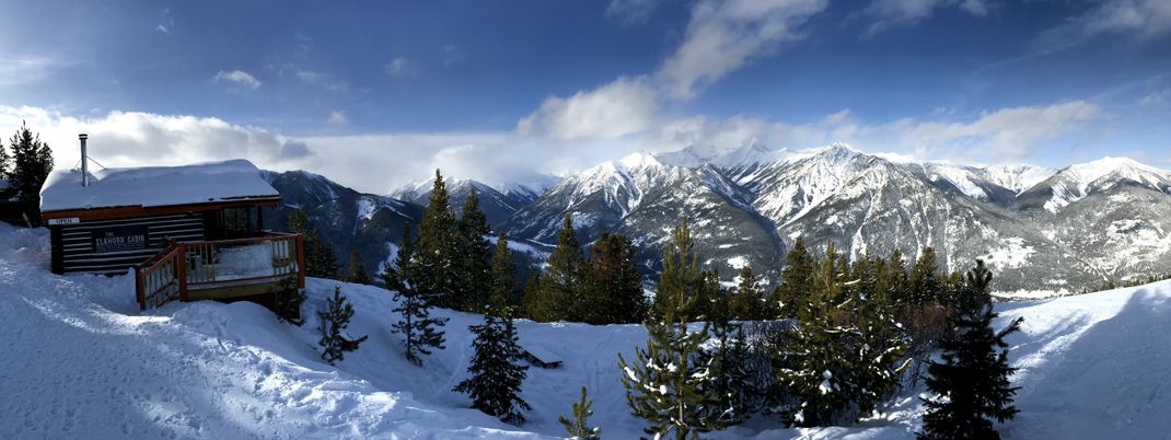 In der Elkhorn Cabin können die Gäste Craft Biere probieren.