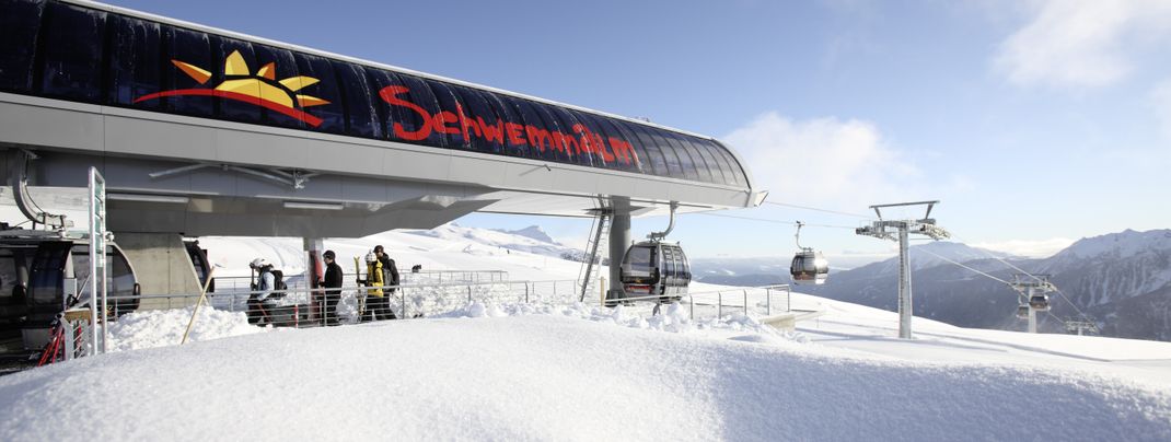 Moderne Liftanlagen im Ultental.
