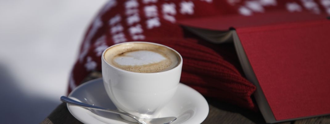 Vormittags Skipiste, nachmittags Cappuccino im Straßencafé, das ist Meran.
