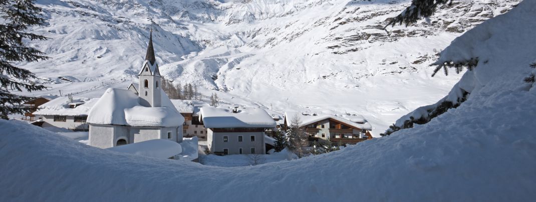 Idyllische Lage am Ende des Passeiertals: Pfelders, das urige Bergdorf auf 1600 Metern Höhe.