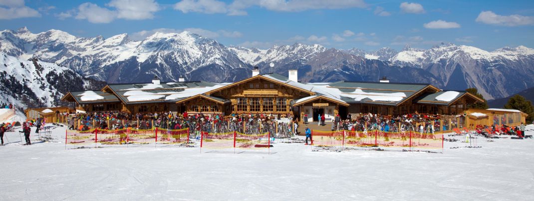 Hütten und Schirmbars sollen mit Auflagen geöffnet sein.