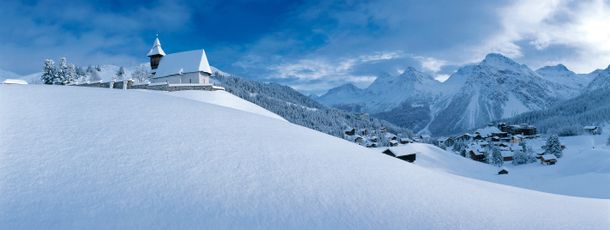 Mit einer Lage von über 1600 Metern ist Schnee in Arosa garantiert.
