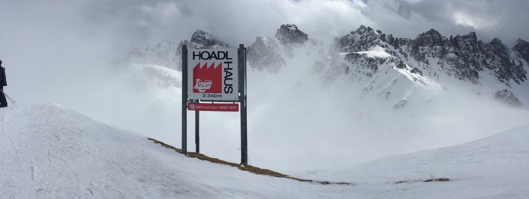 Die Lage auf über 2.000 Meter spricht für kühles Wetter und reichlich Schnee