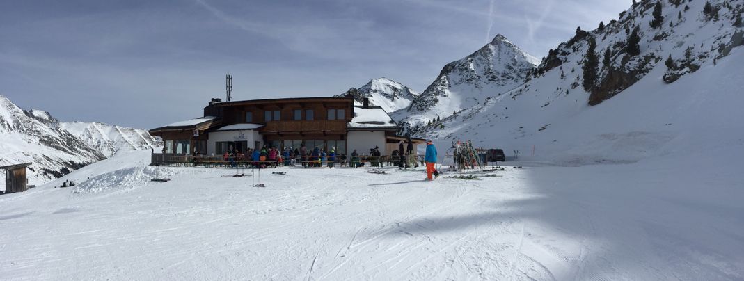 Das Graf Ferdinand Haus bietet einen tollen WIntergarten mit Panoramablick