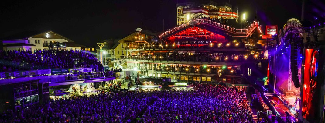 Ski opening in Schladming with international stars — pictured here: a live concert by Sting.