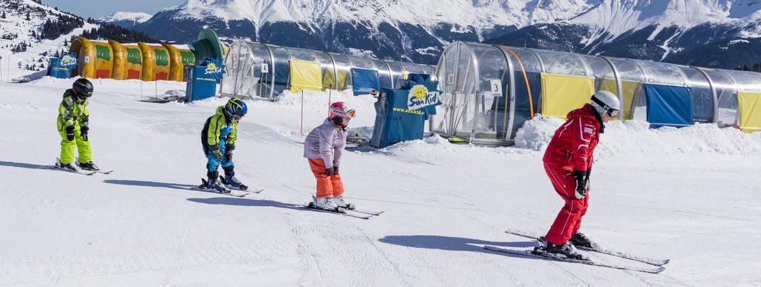 Die Devise in Skikursen: Abstand halten.