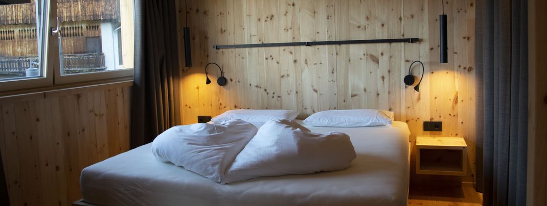 Viel Holz aus den heimischen Wäldern spiegelt die Nähe zur Natur wider.