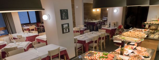 dining room - starter buffet