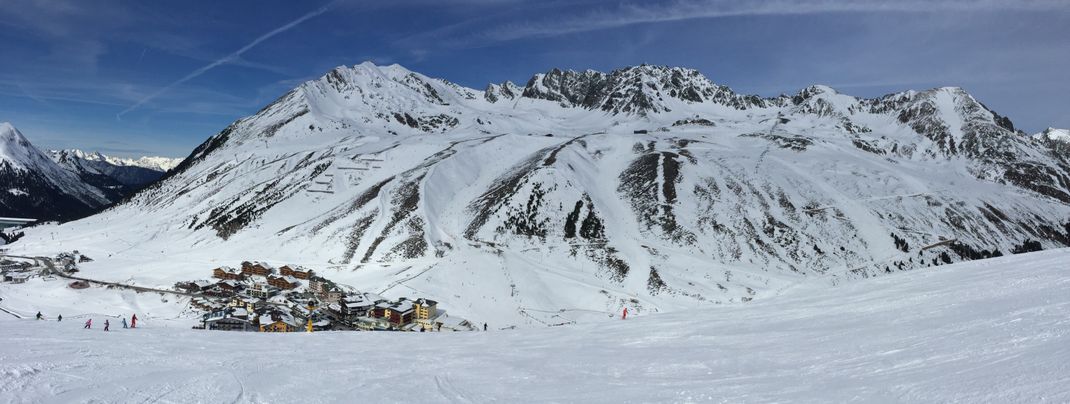 Beschaulich liegt das Bergdorf Kühtai inmitten des hochalpinen Geländes in Tirol