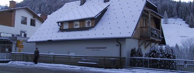 Haus Strasse Nordansicht