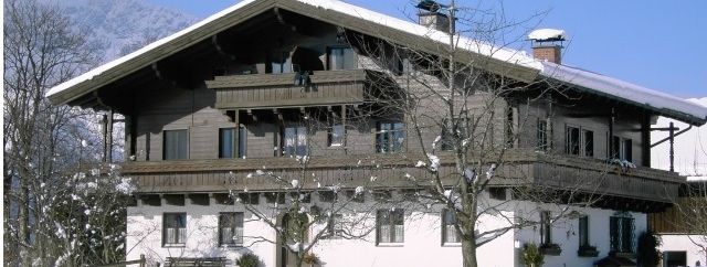 Unser Hof im Winterkleid!