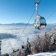 Die Kanzelbahn bringt die Wintersportler auf den Berggipfel.
