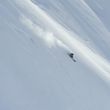 Genieße die unberührte Winterlandschaft beim Freeride.