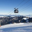 Auch eine moderne Standseilbahn gibt es im Skigebiet.