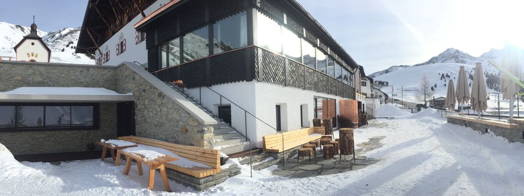 Die Schlossbar unterhalb des Jagschlosses ist Ziel für einen gediegenen Après Ski Abend