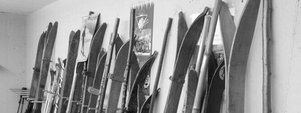 Unser Skikeller mit Nostalgie-Skier