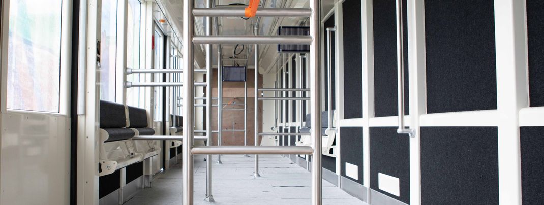 Blick ins Innere der neuen Waggons. Künftig ist hier deutlich mehr Platz als früher.