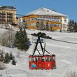 Hotel mit Schwebebahn