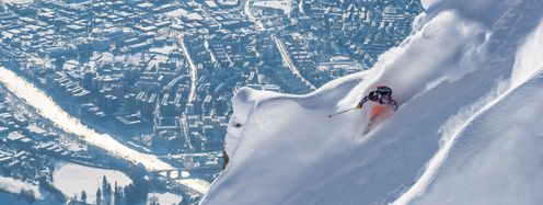 Die Kulisse an der Nordkette direkt über der Stadt ist atemberaubend.