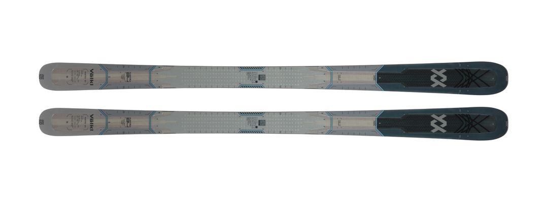 The clear test winner – the Völkl Mantra 84 impresses with its balanced top performance, precise handling and attractive price-performance ratio.