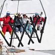 Mehrere Skilifte befördern die Gäste auf bis zu 3310 Meter Höhe.