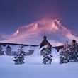 Mt Hood is Oregon's tallest mountain.