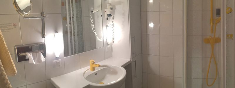 Badezimmer (Dusche/WC)