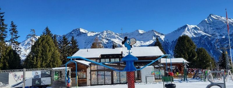 Globi's playground is located in front of the Acla Grischuna mountain restaurant.