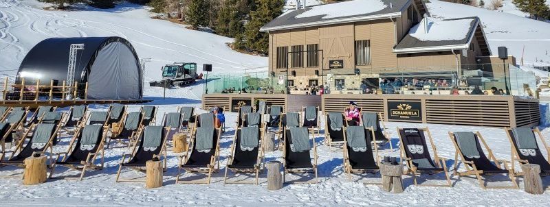 A variety of concerts and parties take place at the Schamuela Hut.