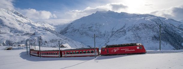 Das Urserntal ist bequem mit dem Zug erreichbar.