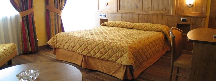 General information about your stay at Hotel Les Rochers