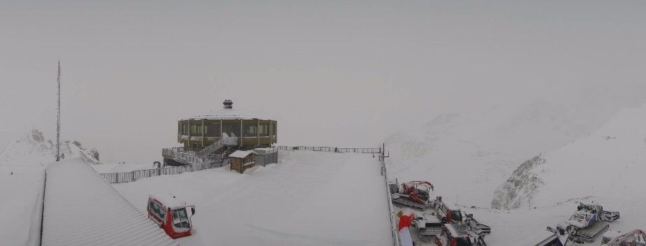 Heftiger Wintereinbruch: 1 Meter Neuschnee in 12 Stunden