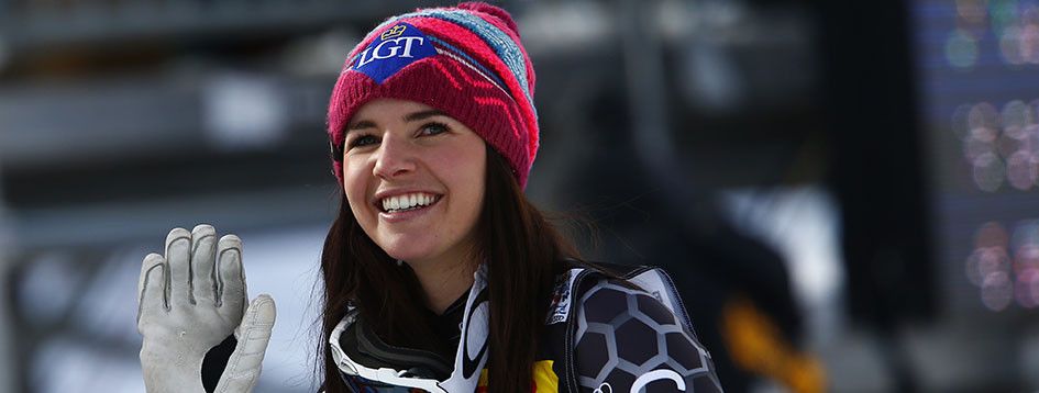 Tina Weirather holte in ihrem Rennanzug von Colmar bei der Ski-WM 2017 in St. Moritz im Super-G die Silbermedaille.