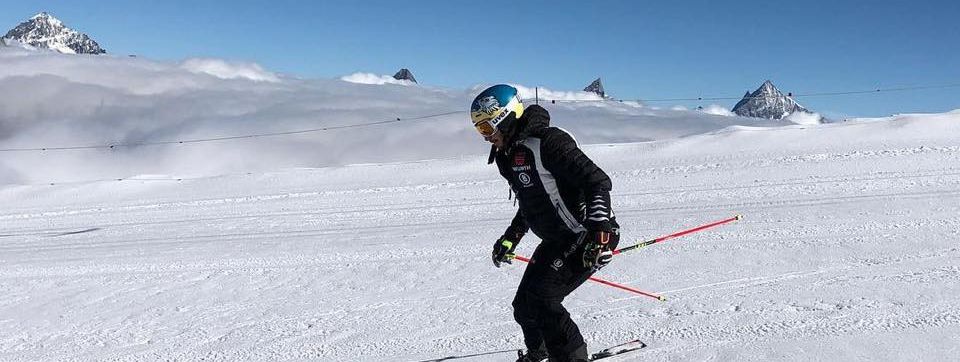 Erst Pizza, dann Pommes: Rückkehrer Felix Neureuther beim Training in Zermatt.