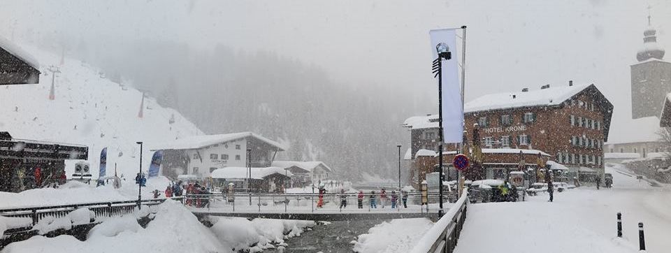 Dicke Schneeflocken werden ab Dienstag auch wieder in Lech am Arlberg vom Himmel kommen.