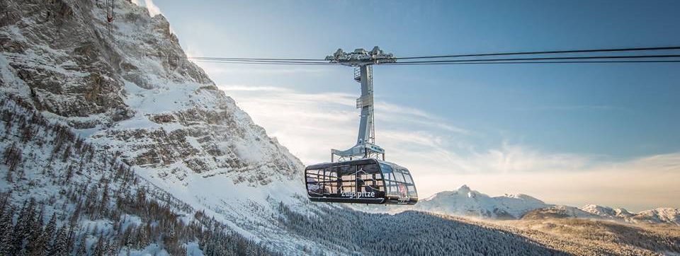 On the Bavarian side, the new cable car, which was put into operation at the end of 2017, will take you up.