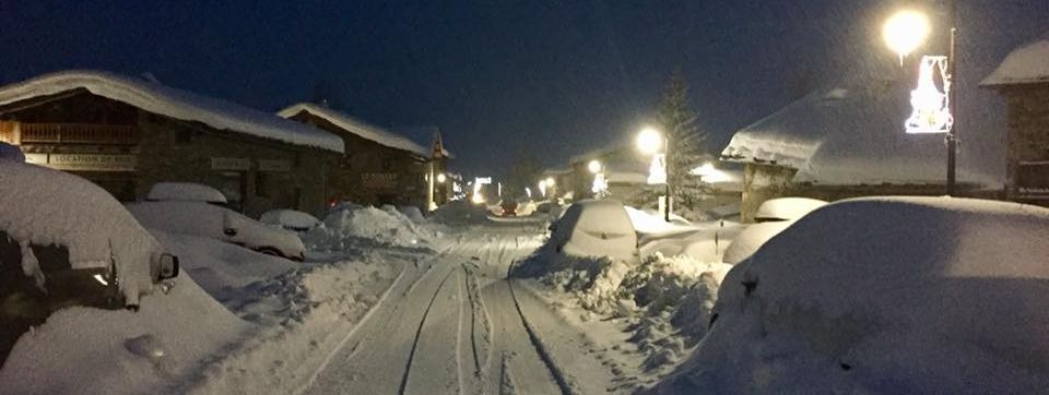 Fast ein Meter Neuschnee fiel in dieser Woche bereits in Bessans in den französischen Alpen.