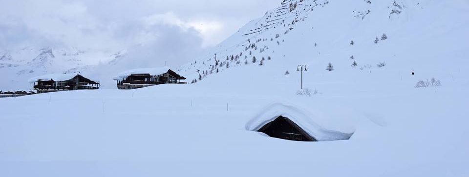 Heavy snow meets Tignes.