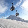 Four gondola lifts take winter sports enthusiasts high up the mountain.