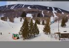 Webcam mit dem Standort: Blick auf die Talstation des Mont Sainte Anne