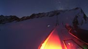 Archived webcam image showing Schwarze Schneid Gondola Rettenbach Glacier on 27 Apr 2026 at 04:23