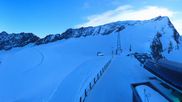 Archived webcam image showing Schwarze Schneid Gondola Rettenbach Glacier on 5 May 2026 at 04:29