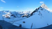 Archived webcam image showing Schwarze Schneid Gondola Rettenbach Glacier on 5 May 2026 at 02:29
