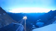 Archiviertes Webcam Bild: Sölden Rettenbachgletscher: Weltcupstrecke an der Schwarze Schneid Bahn am 12.07.2026 um 04:57 Uhr