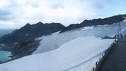 Archived webcam image showing Schwarze Schneid Gondola Rettenbach Glacier on 1 Aug 2026 at 07:24